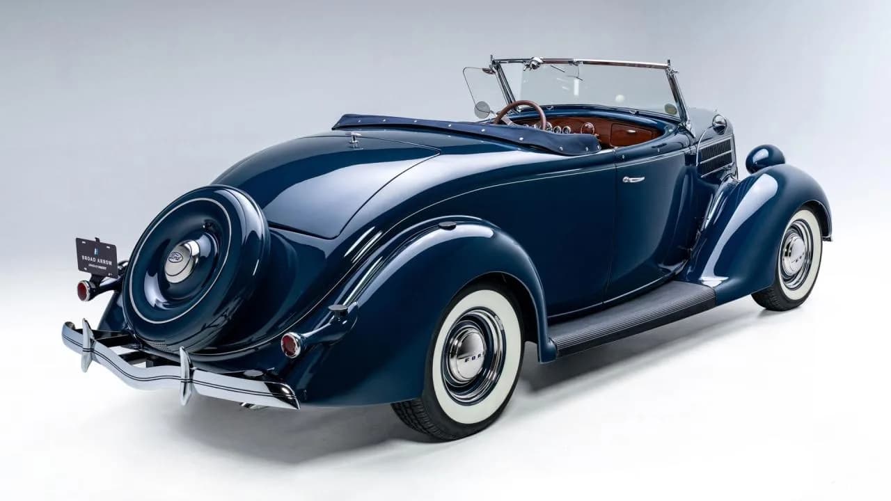1936 Ford V8 De Luxe Roadster - Thumbnail 5