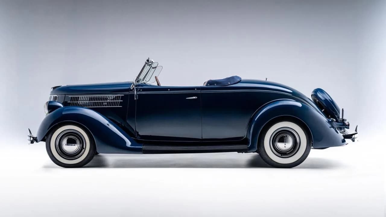 1936 Ford V8 De Luxe Roadster - Thumbnail 3