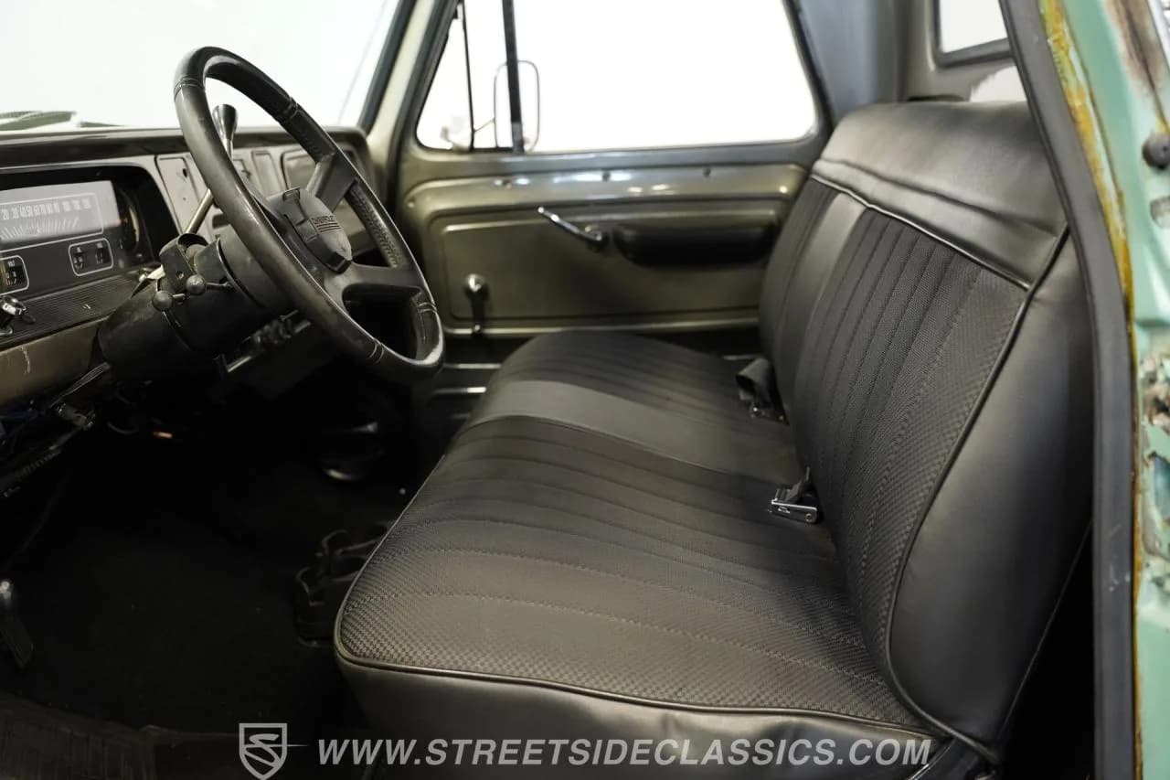 1965 Chevrolet C10 Restomod - Thumbnail 3