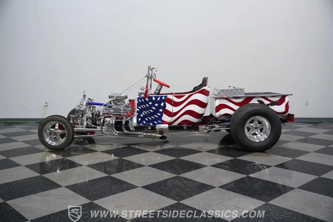 1923 Ford T-Bucket - Thumbnail 2