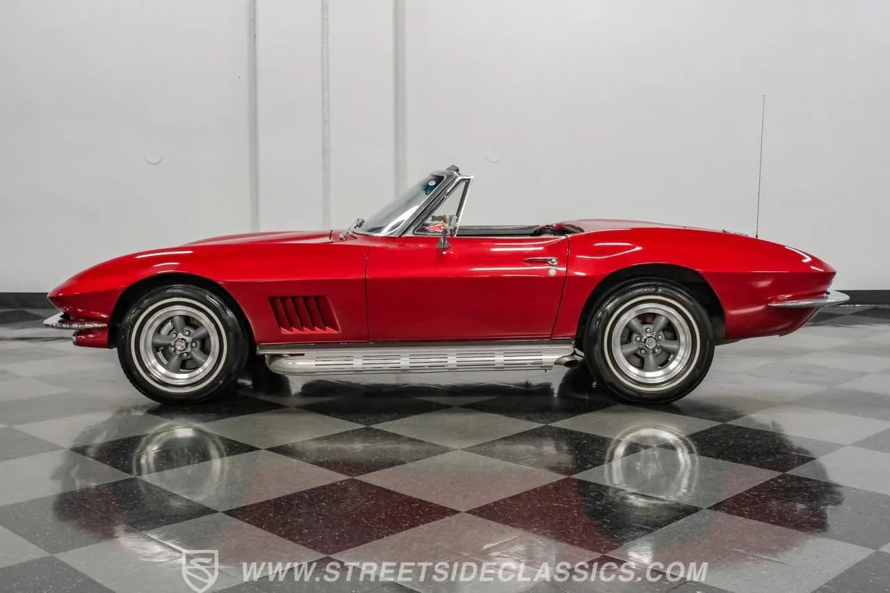 1967 Chevrolet Corvette Convertible - Thumbnail 7