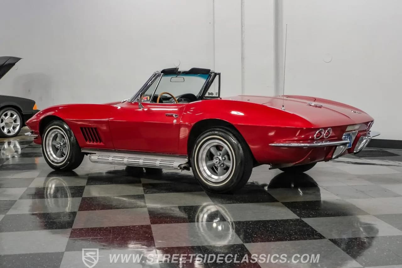 1967 Chevrolet Corvette Convertible - Thumbnail 8