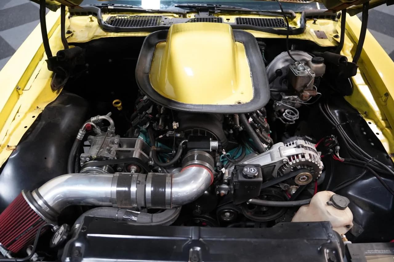 1976 Pontiac Firebird Trans Am Restomod - Thumbnail 3