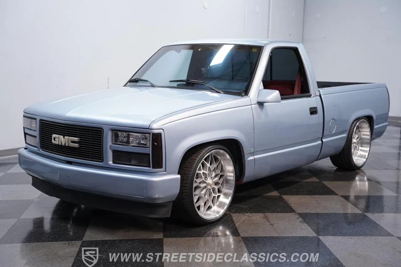 1988 GMC Sierra LS3 Restomod - Thumbnail 6