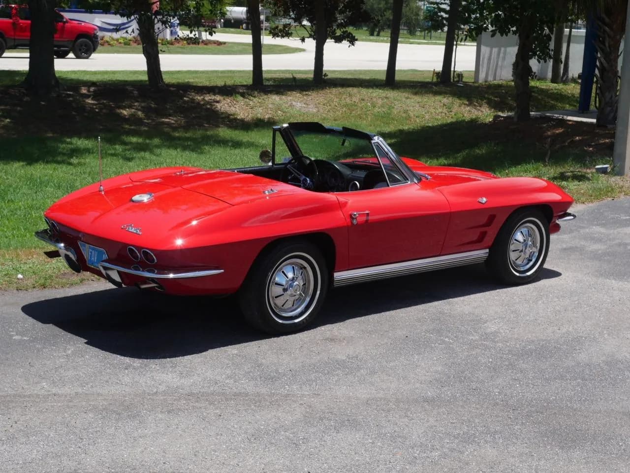 1964 Chevrolet Corvette Roadster - Thumbnail 7