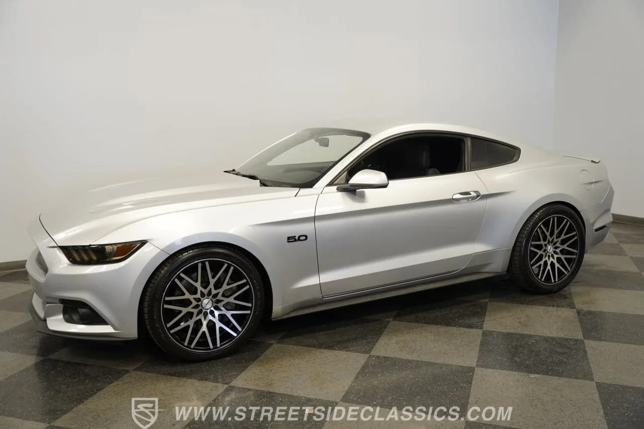 2015 Ford Mustang GT COUPE - Thumbnail 7