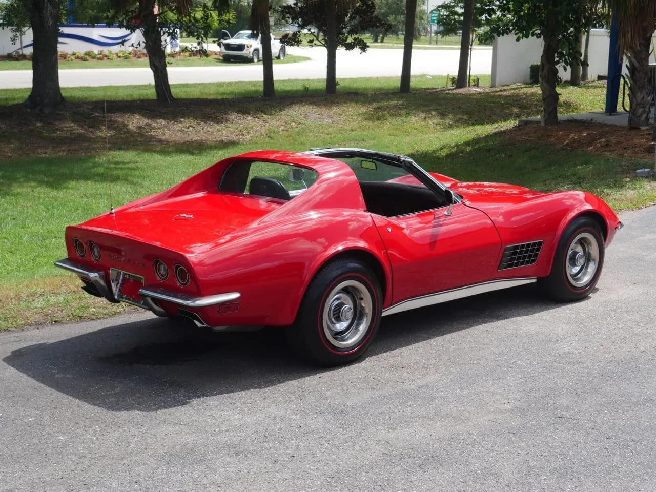1971 Chevrolet Corvette Stingray Coupe - Thumbnail 5