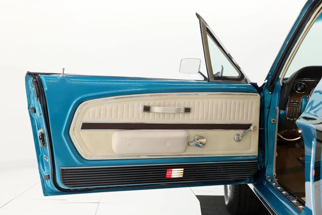 1968 Ford Mustang GT - Thumbnail 8