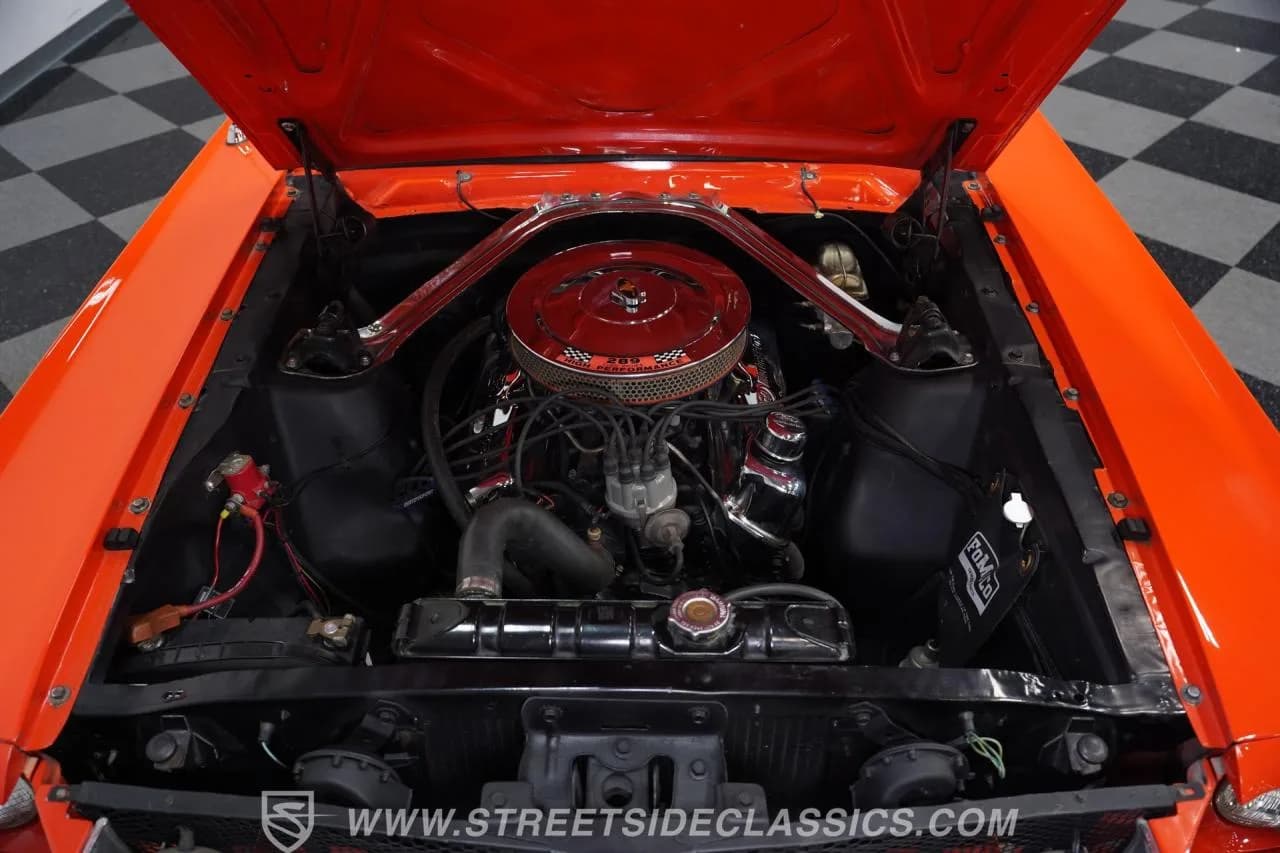 1965 Ford Mustang 2+2 Fastback - Thumbnail 3