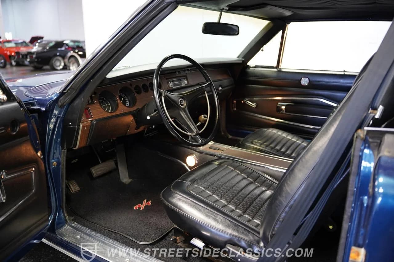 1970 Dodge Charger R/T 440 - Thumbnail 4