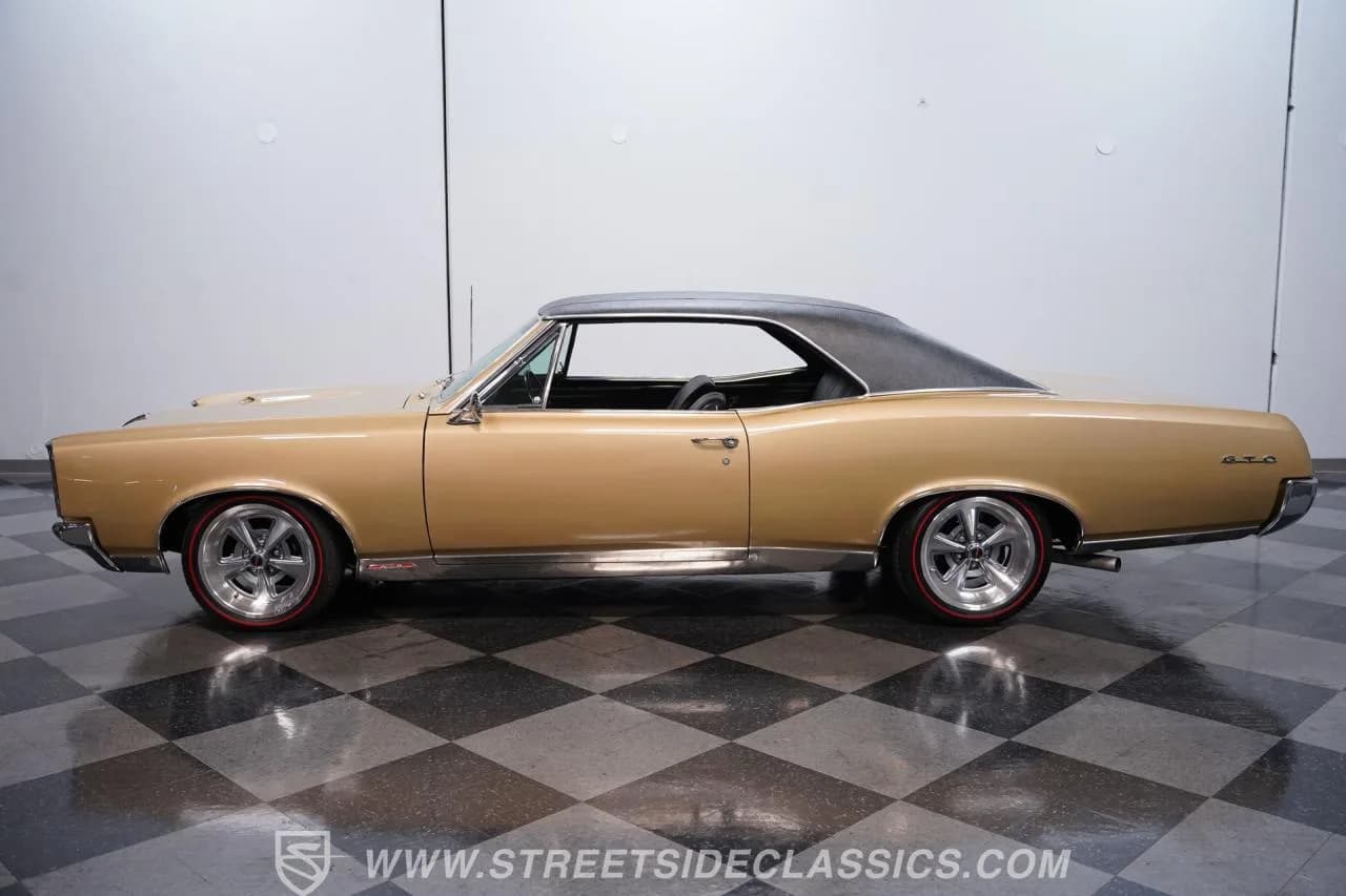 1967 Pontiac GTO - Thumbnail 2