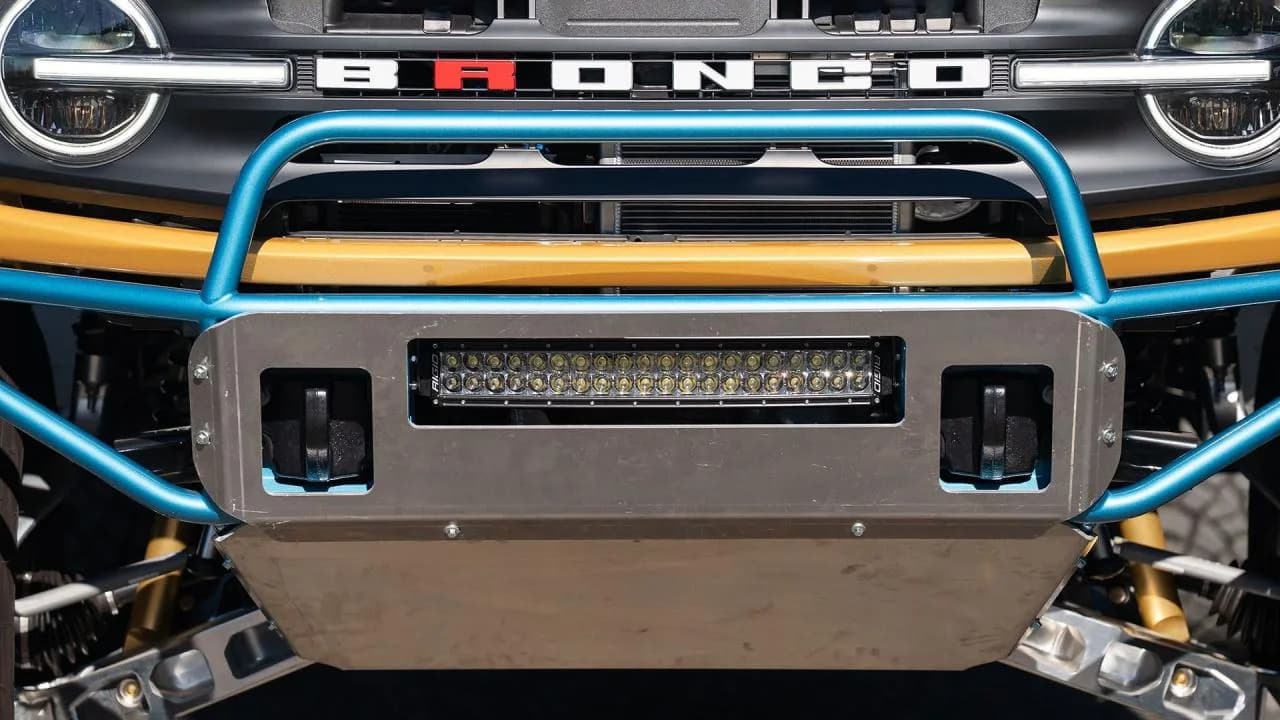 2023 Ford Bronco DR - Thumbnail 6