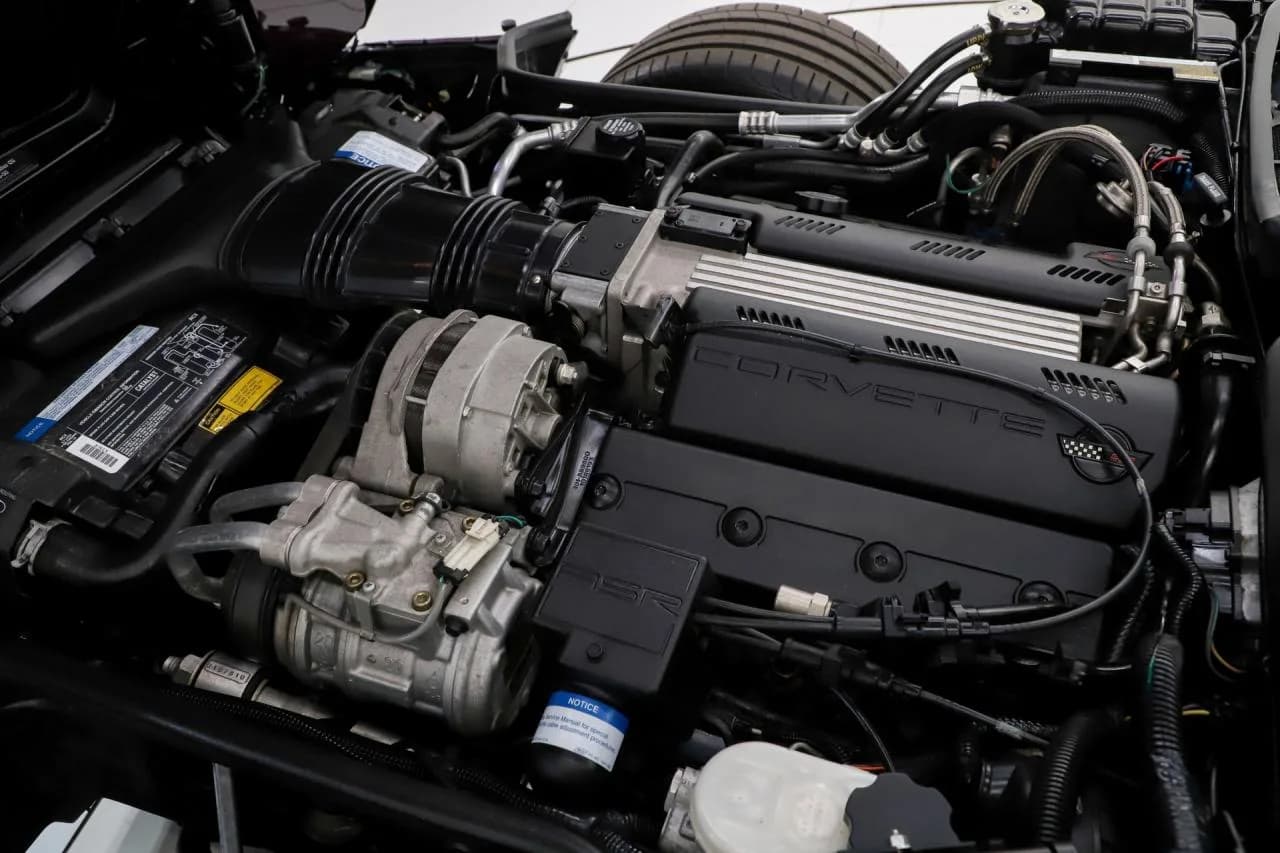1993 Chevrolet Corvette ZO7 - Thumbnail 5