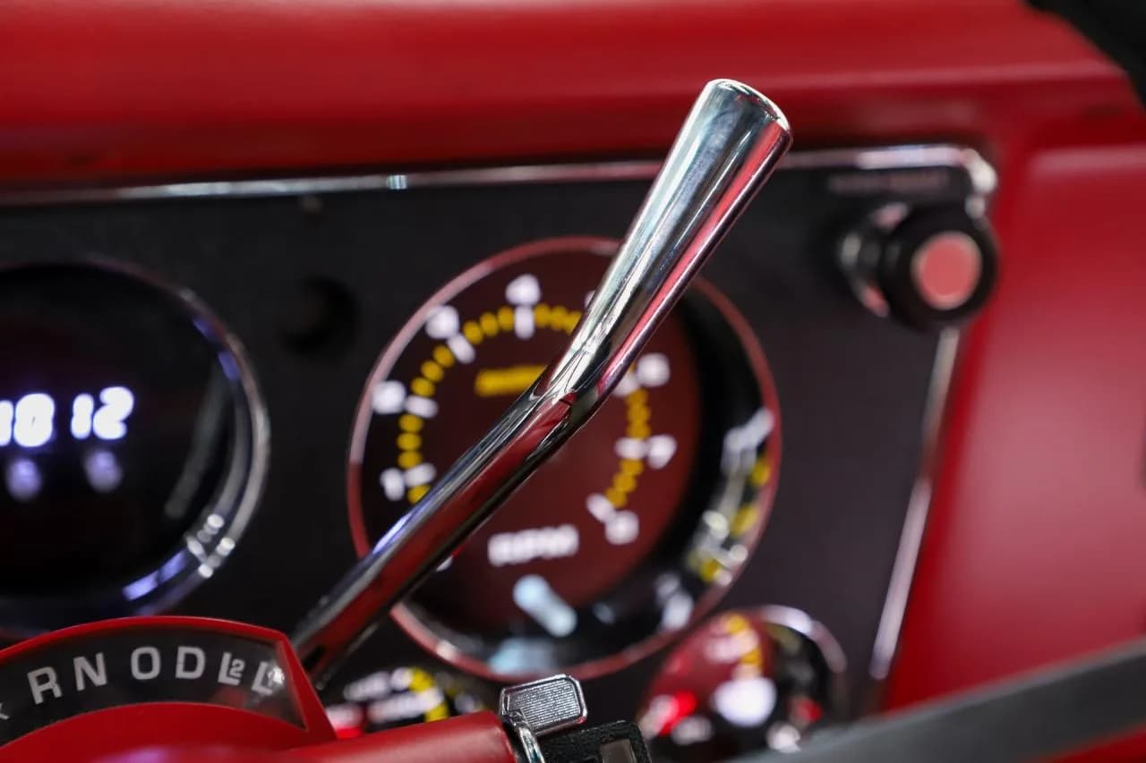 1971 Chevrolet C10 - Thumbnail 4