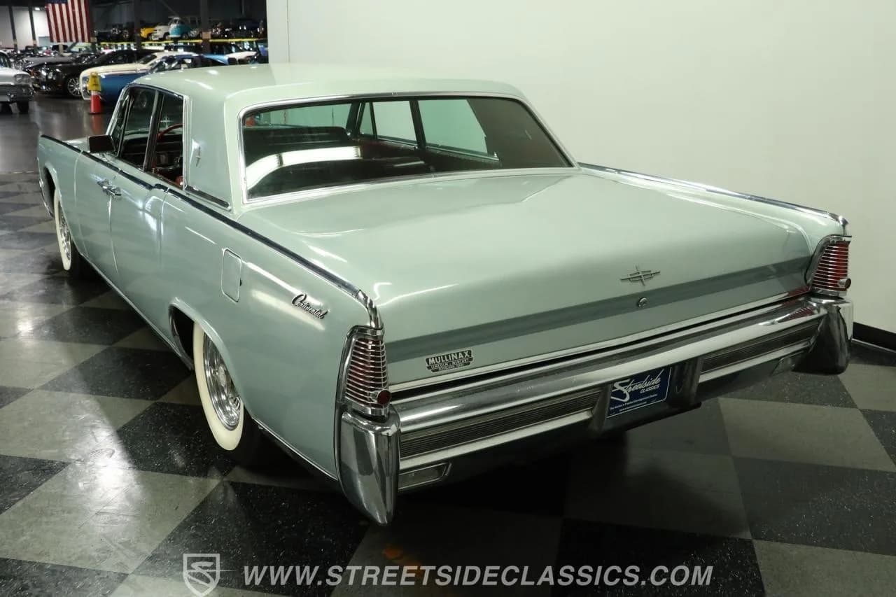 1965 Lincoln Continental - Thumbnail 8
