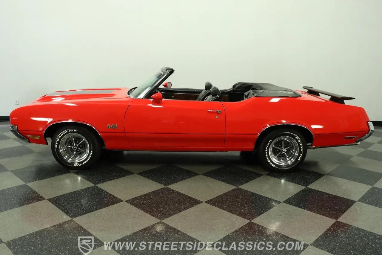 1970 Oldsmobile 442 Convertible - Thumbnail 2