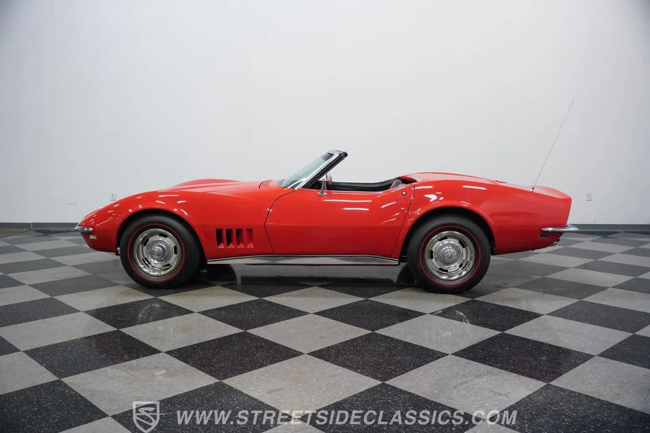 1968 Chevrolet Corvette - Thumbnail 2