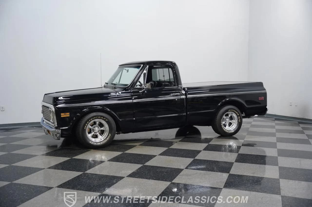 1972 Chevrolet C10 Restomod - Thumbnail 7