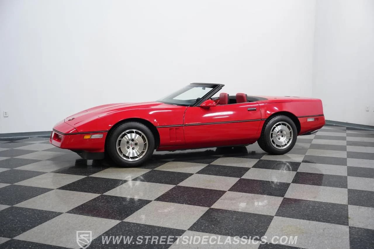 1986 Chevrolet Corvette Convertible - Thumbnail 7