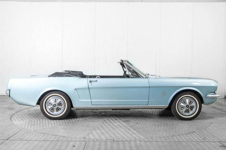 1966 Ford Mustang - Thumbnail 6