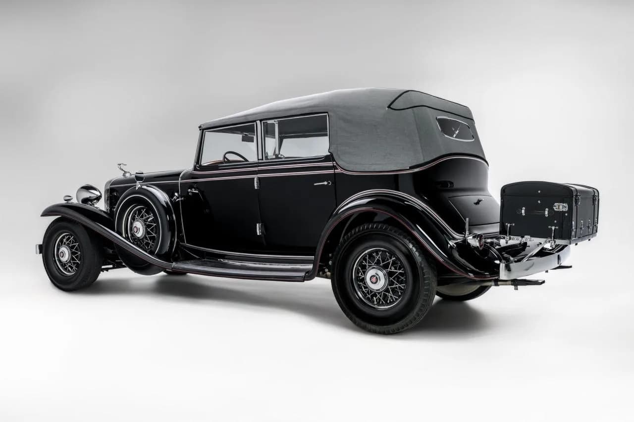 1932 Cadillac Series 452B V-16 All-Weather Phaeton by Fisher - Thumbnail 4