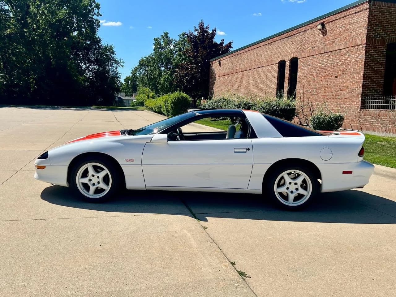 1997 Chevrolet Camaro Z/28 - Thumbnail 8