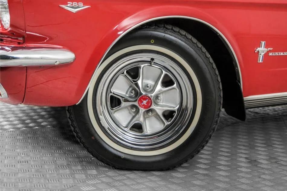 1966 Ford Mustang - Thumbnail 4
