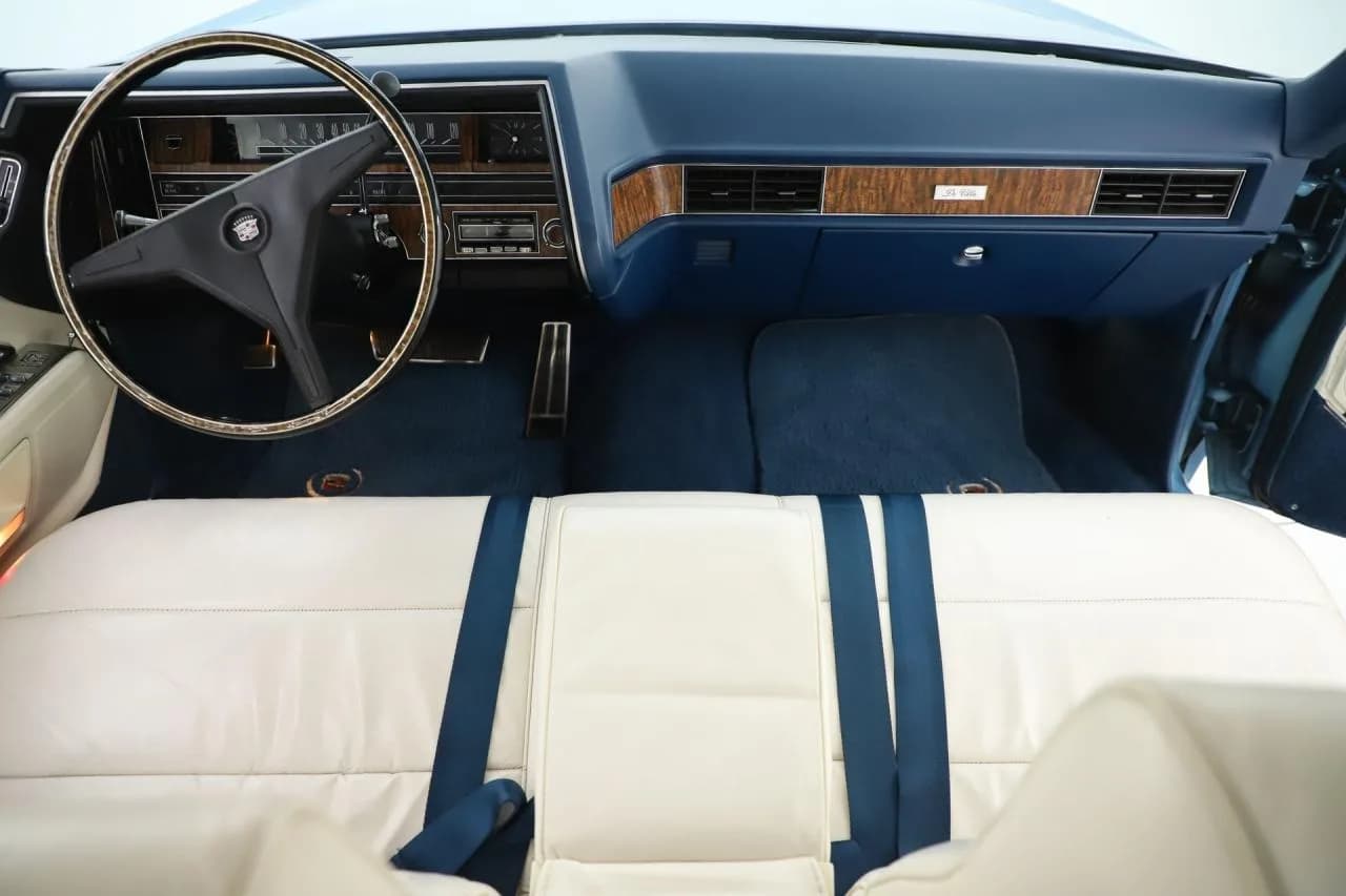1970 Cadillac Coupe DeVille - Thumbnail 7