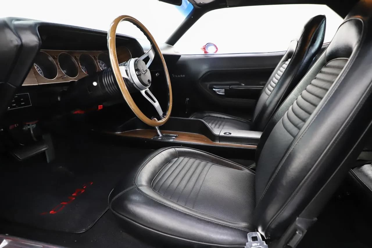 1970 Plymouth Cuda - Thumbnail 2