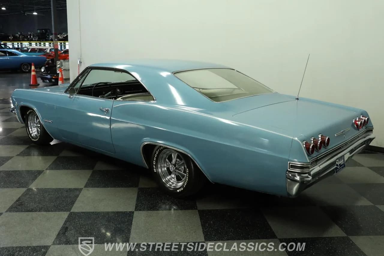 1965 Chevrolet Impala SS - Thumbnail 7