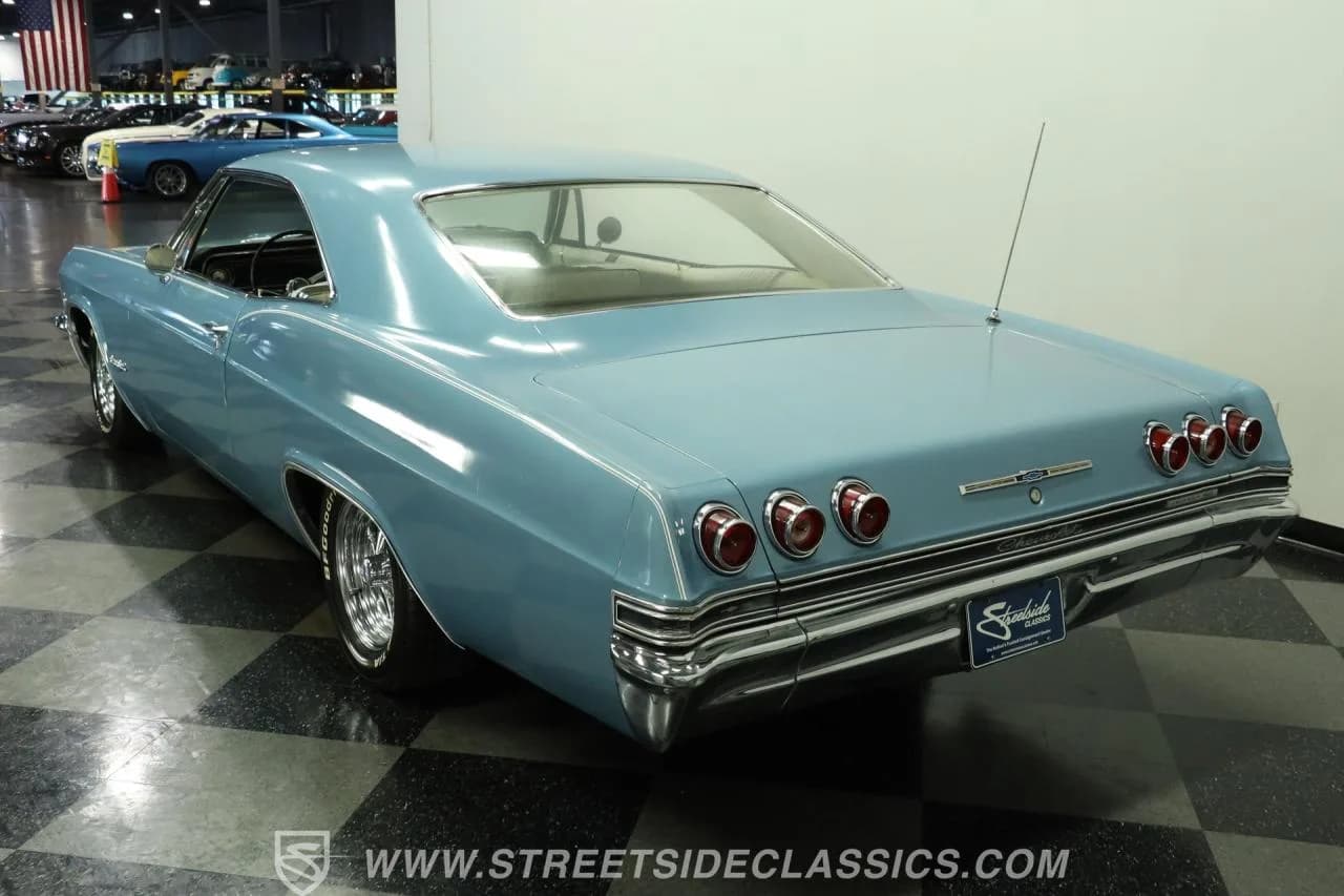 1965 Chevrolet Impala SS - Thumbnail 8