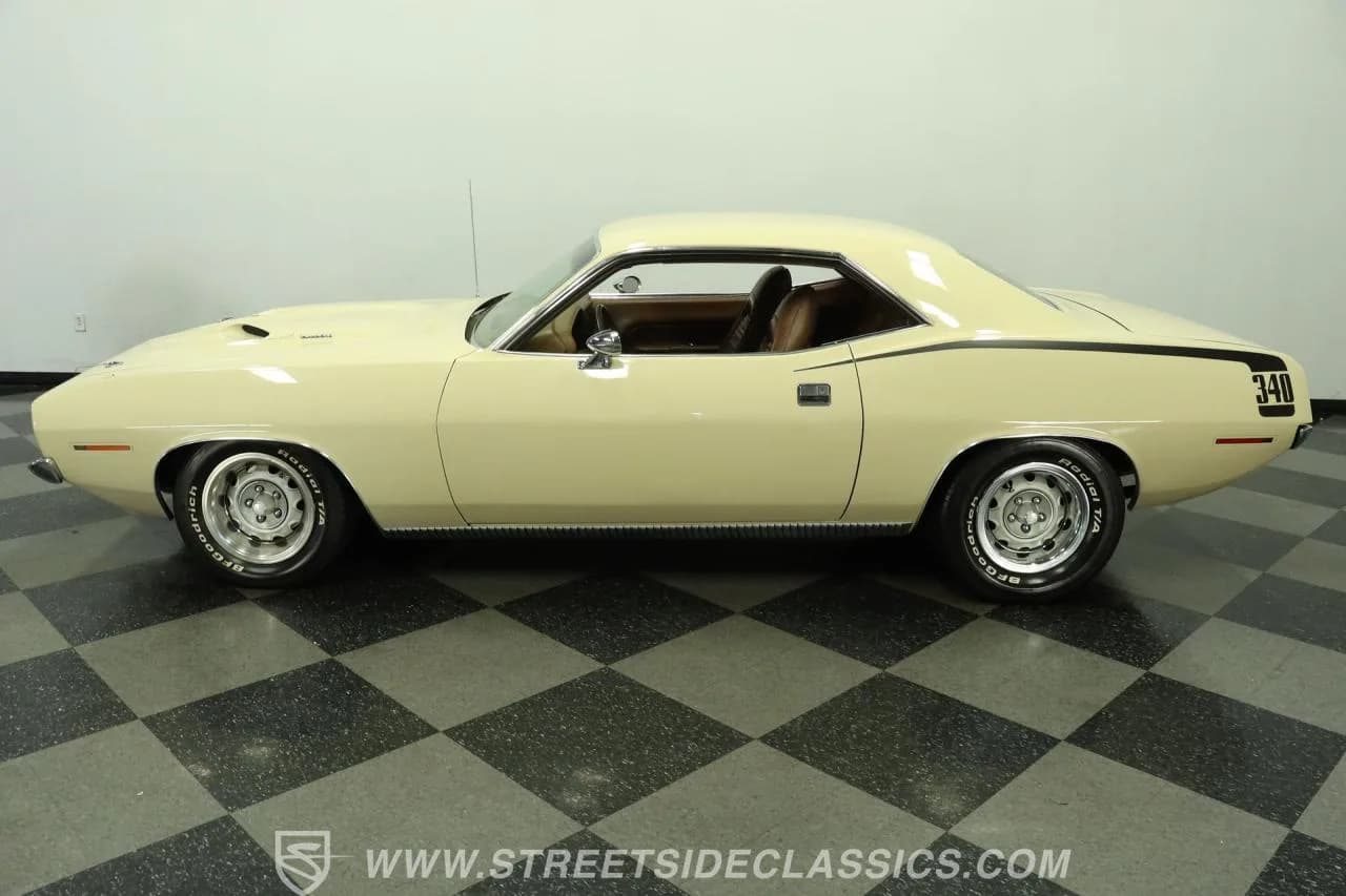 1970 Plymouth Cuda - Thumbnail 2