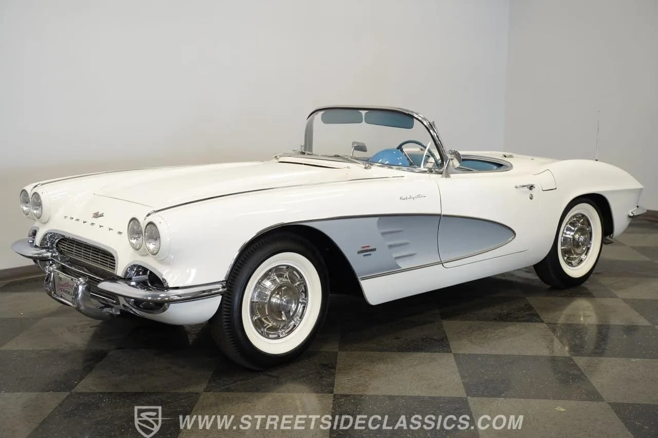 1961 Chevrolet Corvette Convertible - Thumbnail 6