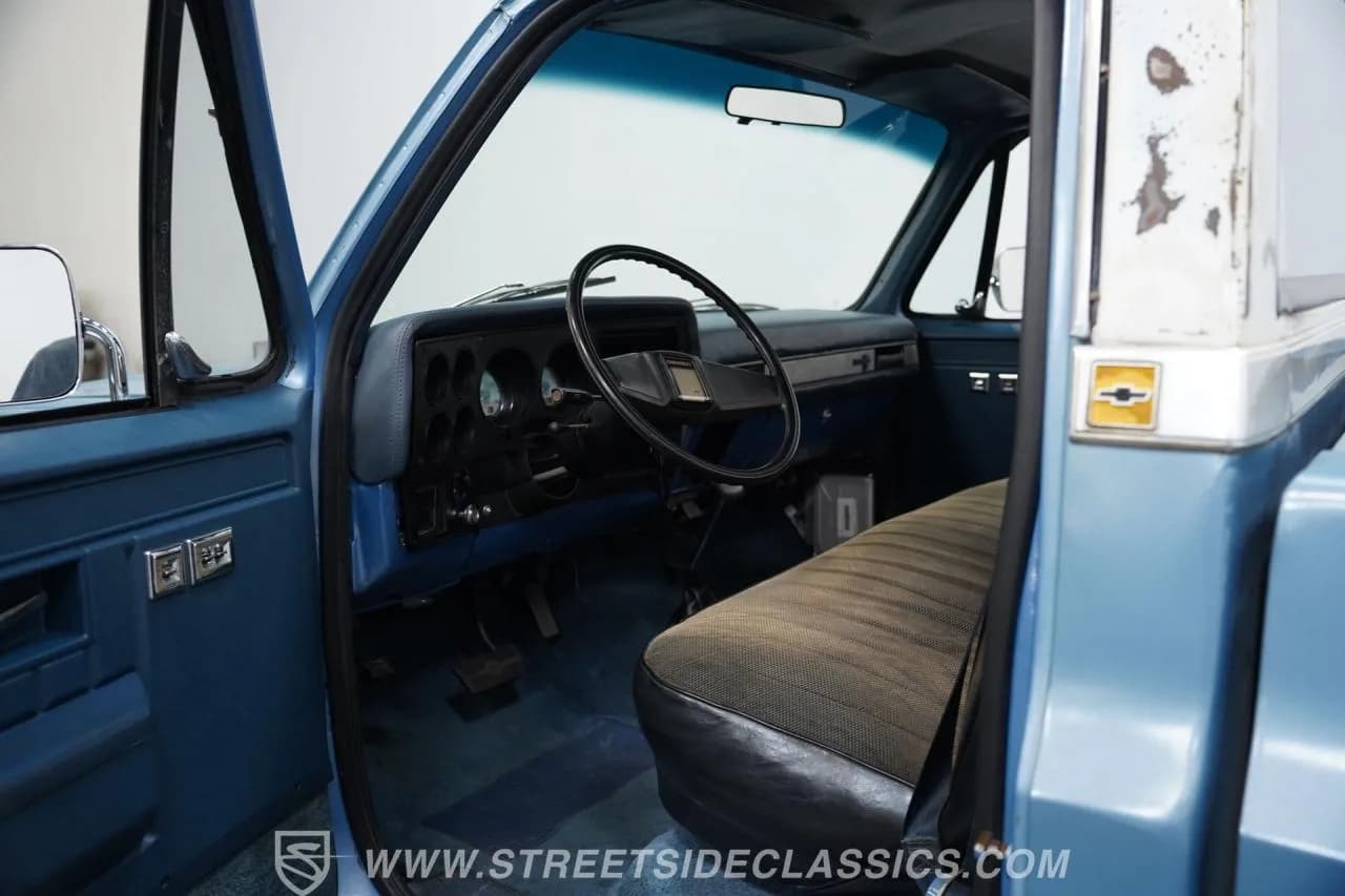 1983 Chevrolet C10 Patina LS Restomod - Thumbnail 4