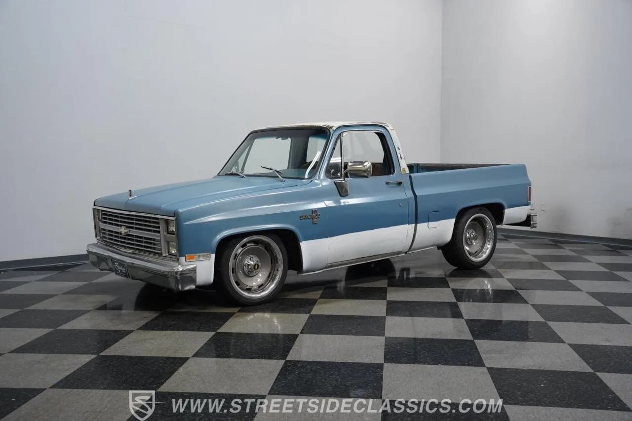 1983 Chevrolet C10 Patina LS Restomod - Thumbnail 6