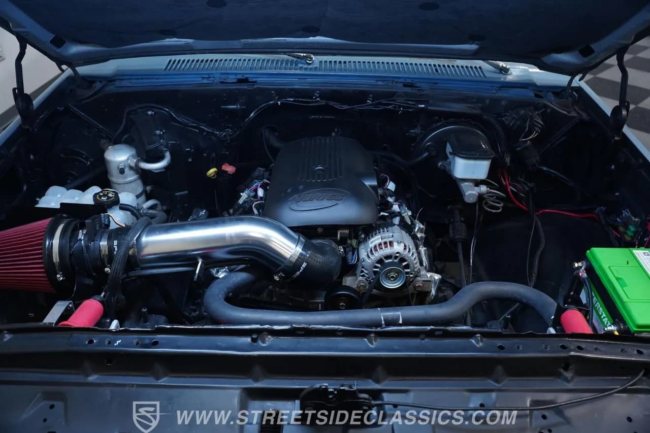 1983 Chevrolet C10 Patina LS Restomod - Thumbnail 3