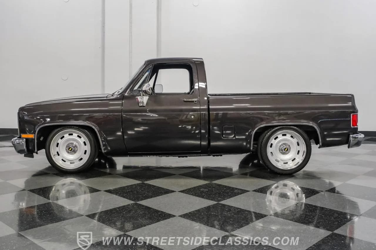 1983 Chevrolet C10 Restomod - Thumbnail 2