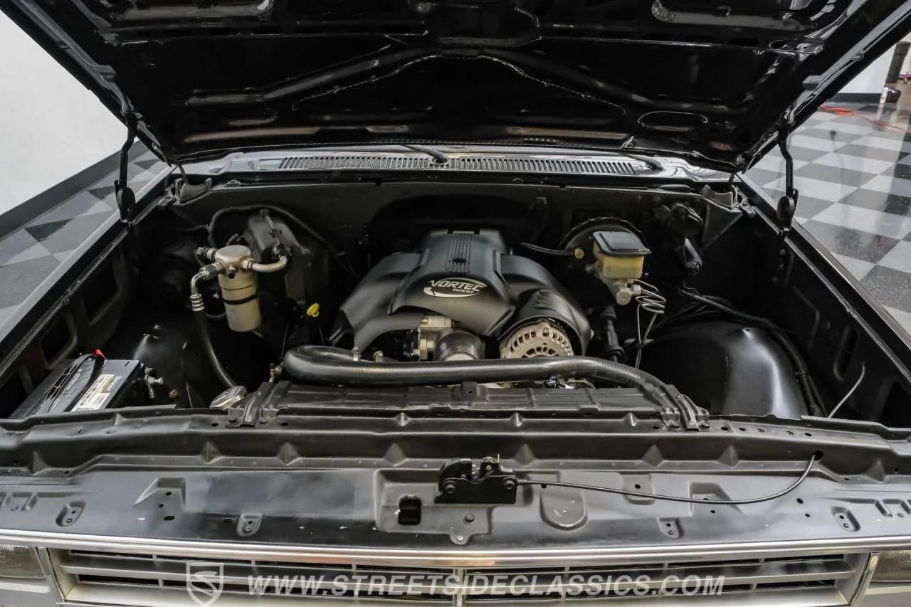 1983 Chevrolet C10 Restomod - Thumbnail 3