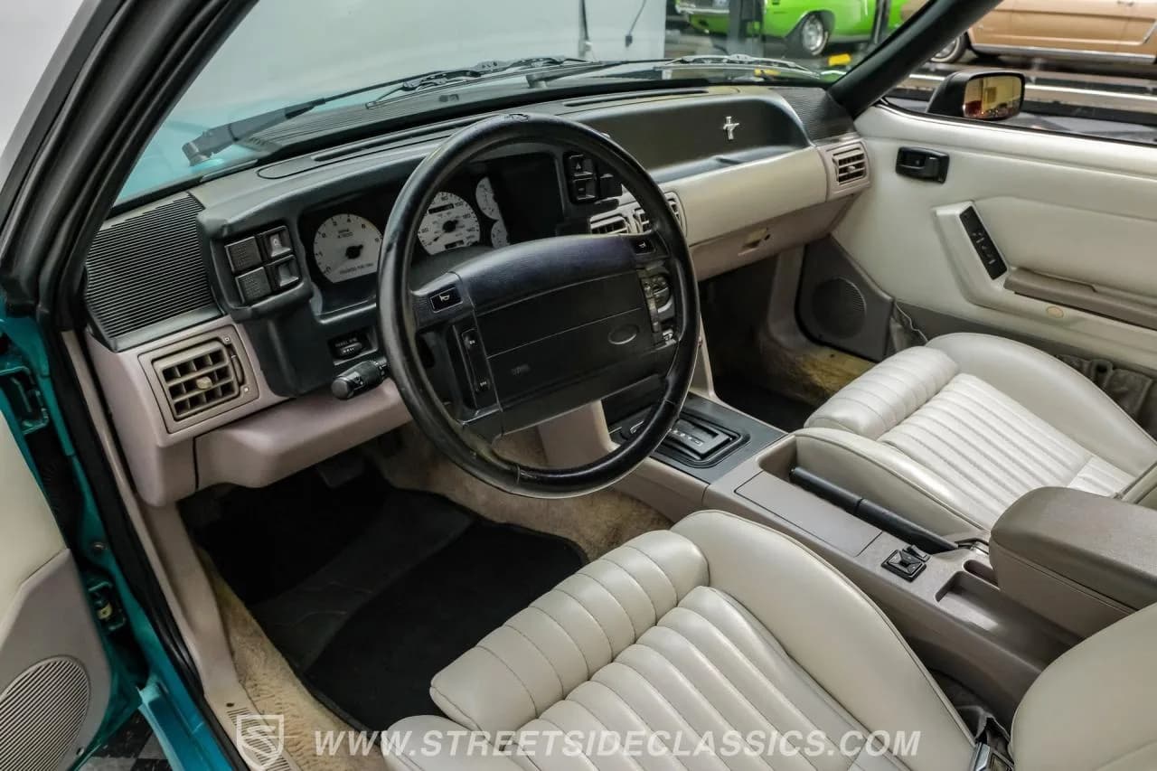 1991 Ford Mustang LX 5.0 Convertible - Thumbnail 4