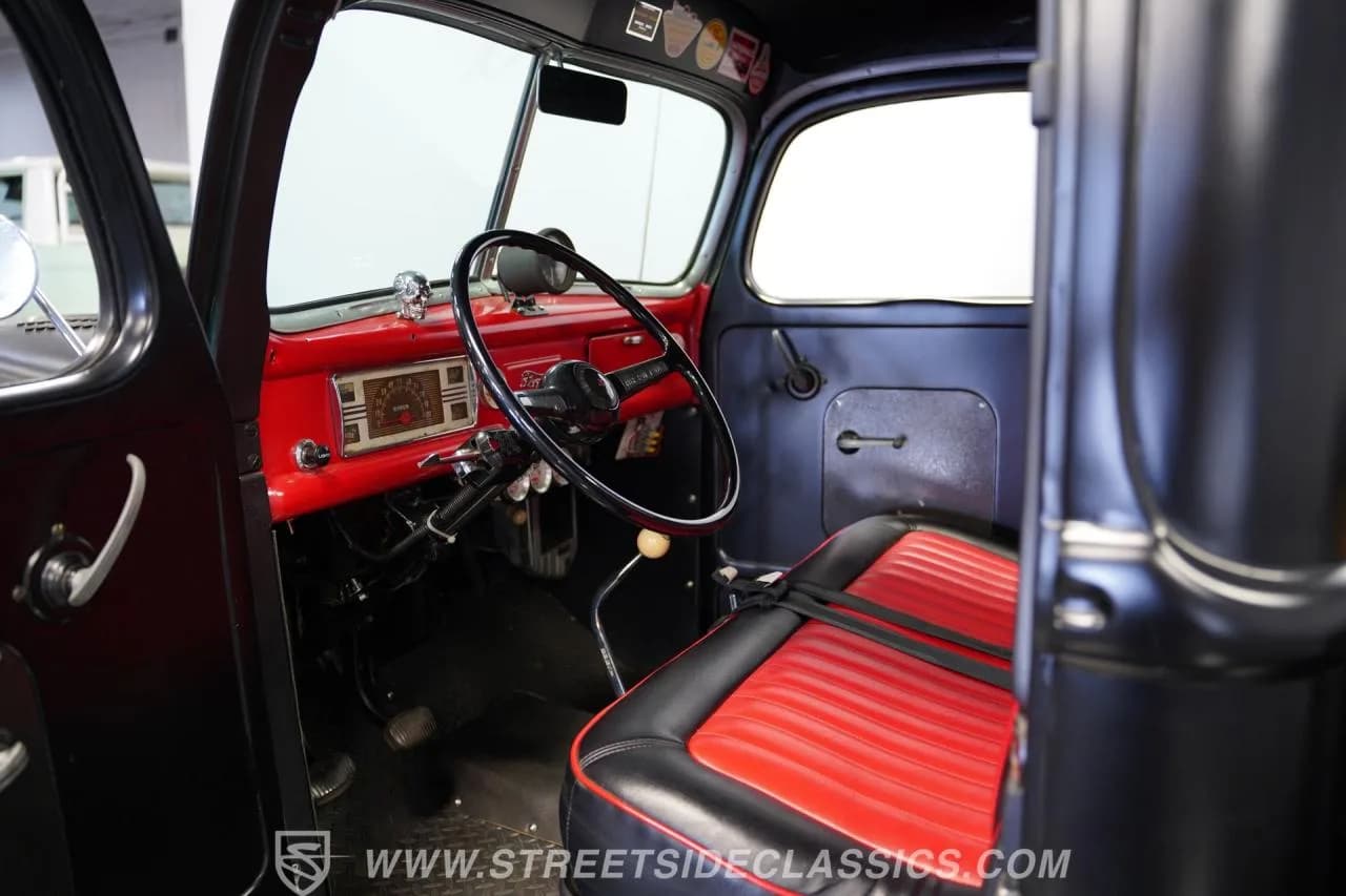 1940 Ford Pickup - Thumbnail 4