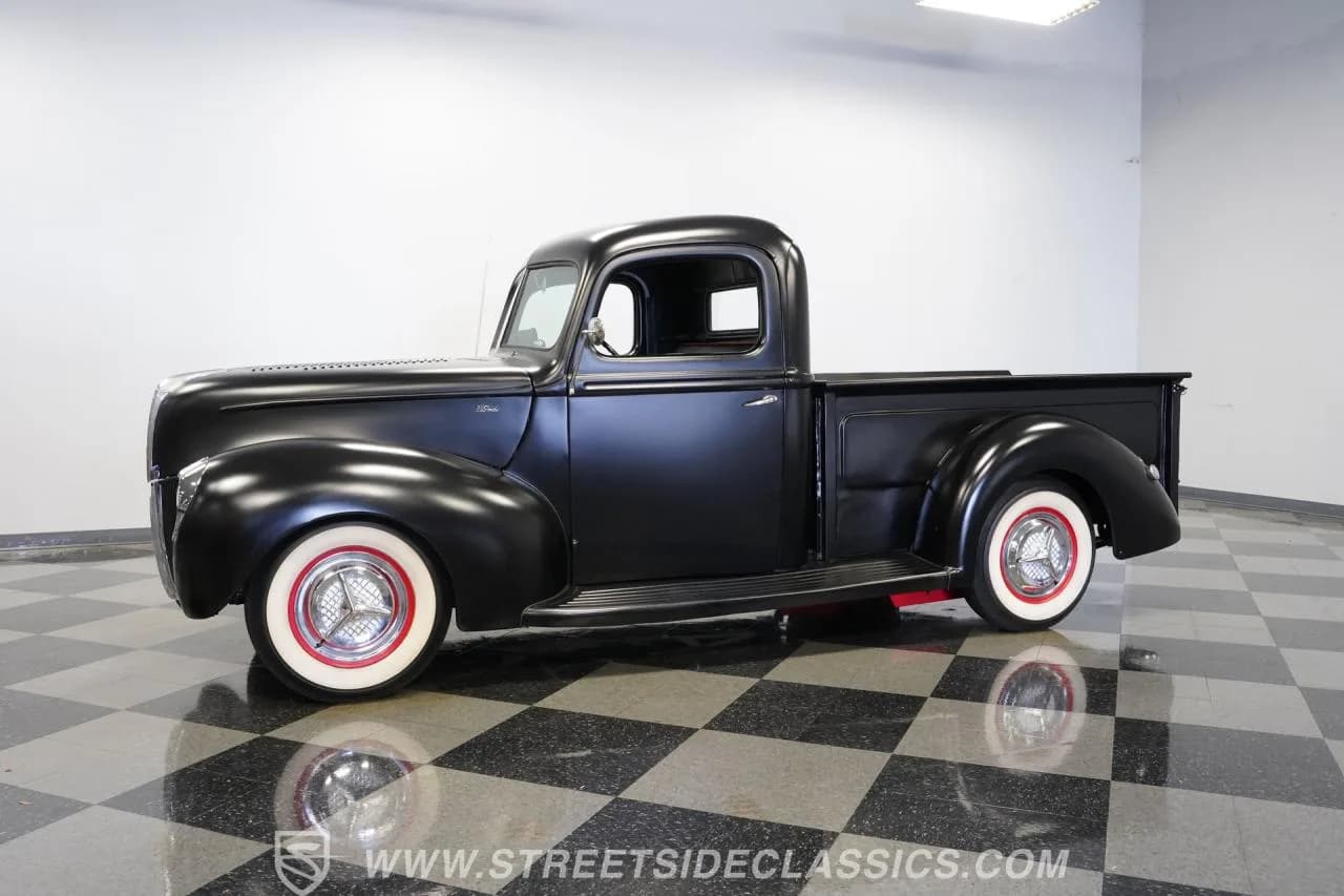 1940 Ford Pickup - Thumbnail 6