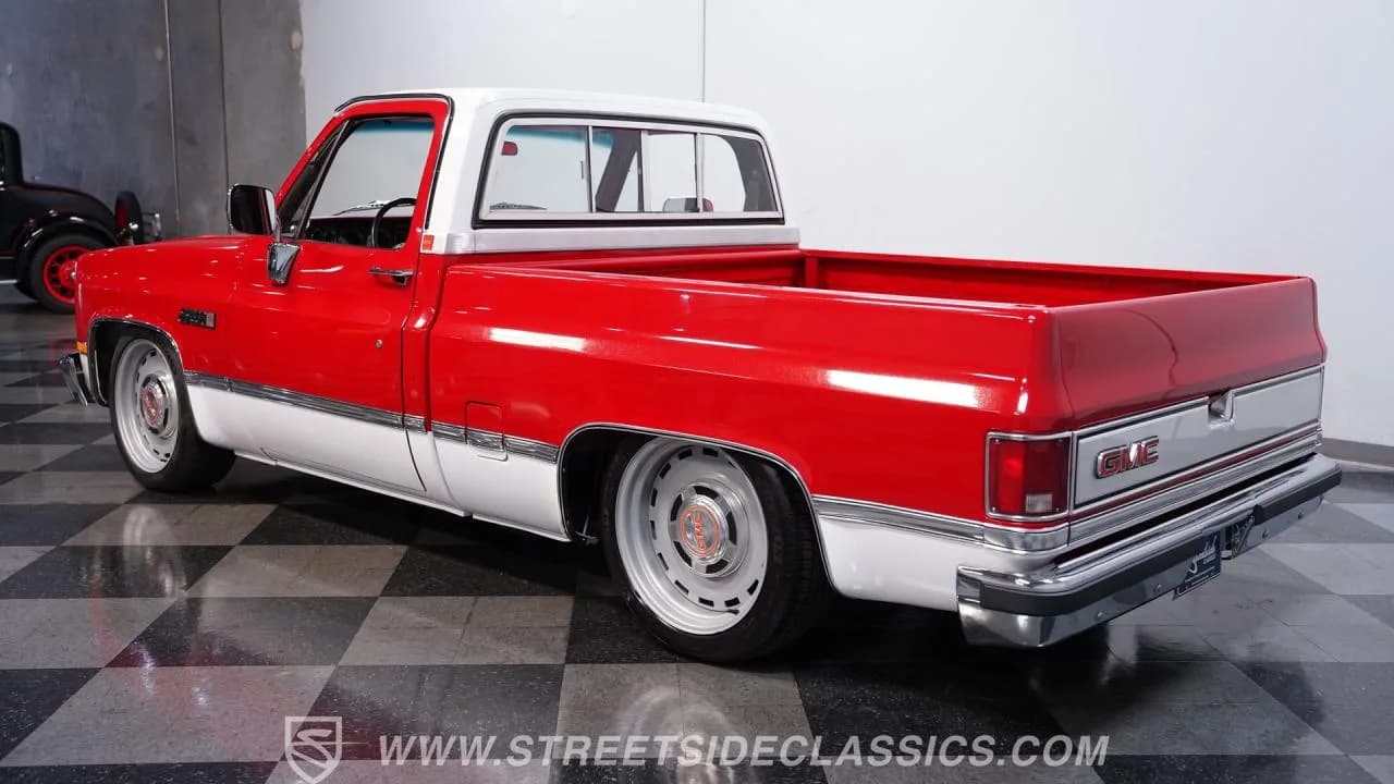 1984 GMC C1500 Sierra Classic - Thumbnail 8