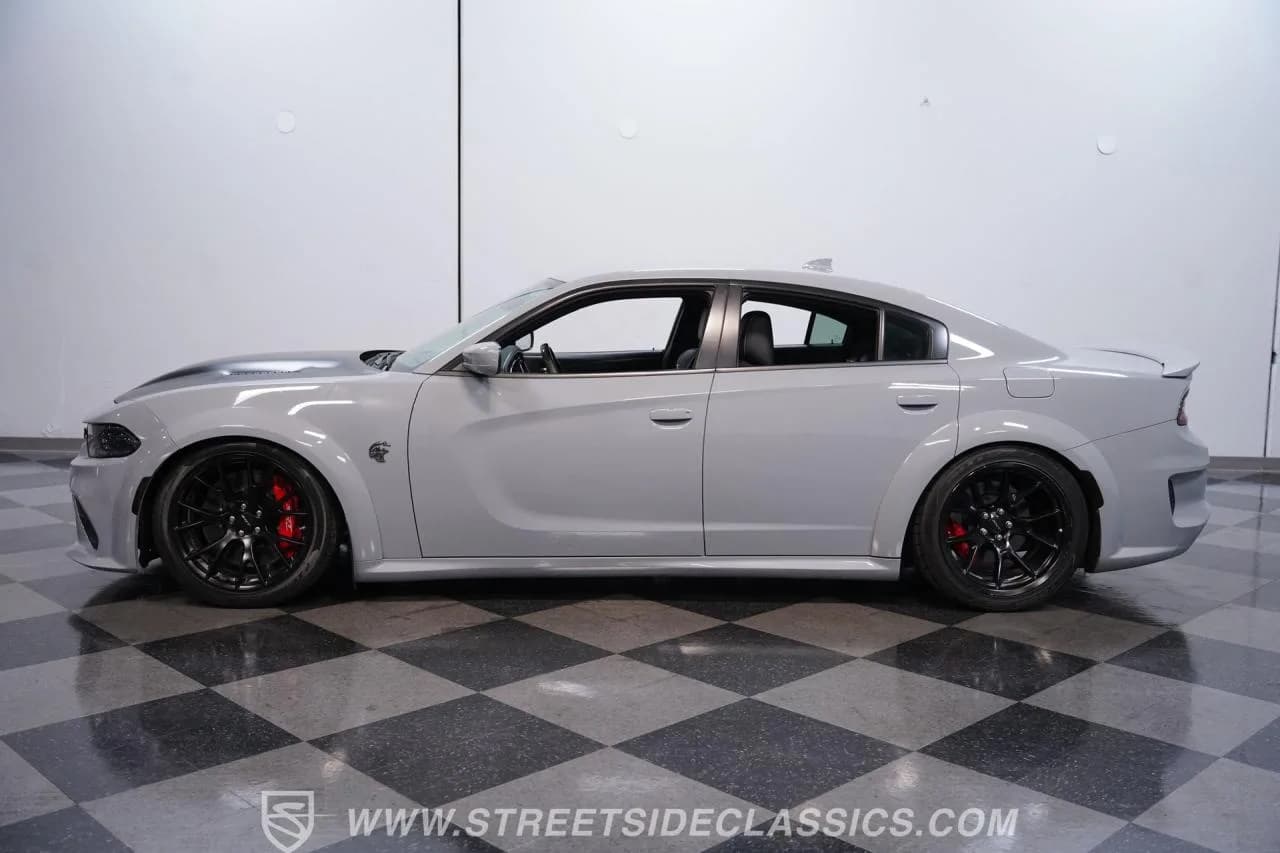 2021 Dodge Charger SRT Hellcat Redeye widebody - Thumbnail 2