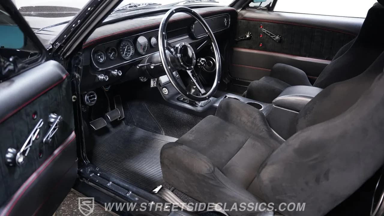1966 Ford Mustang Fastback Widebody - Thumbnail 4
