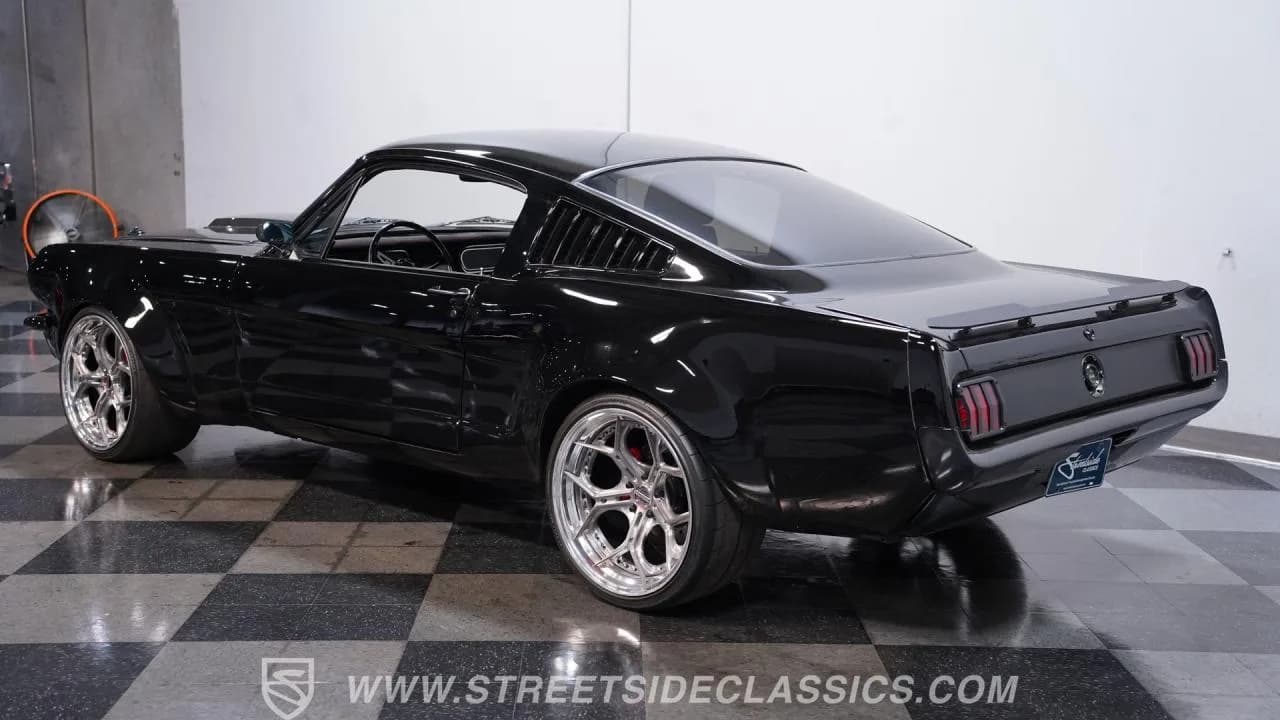 1966 Ford Mustang Fastback Widebody - Thumbnail 8