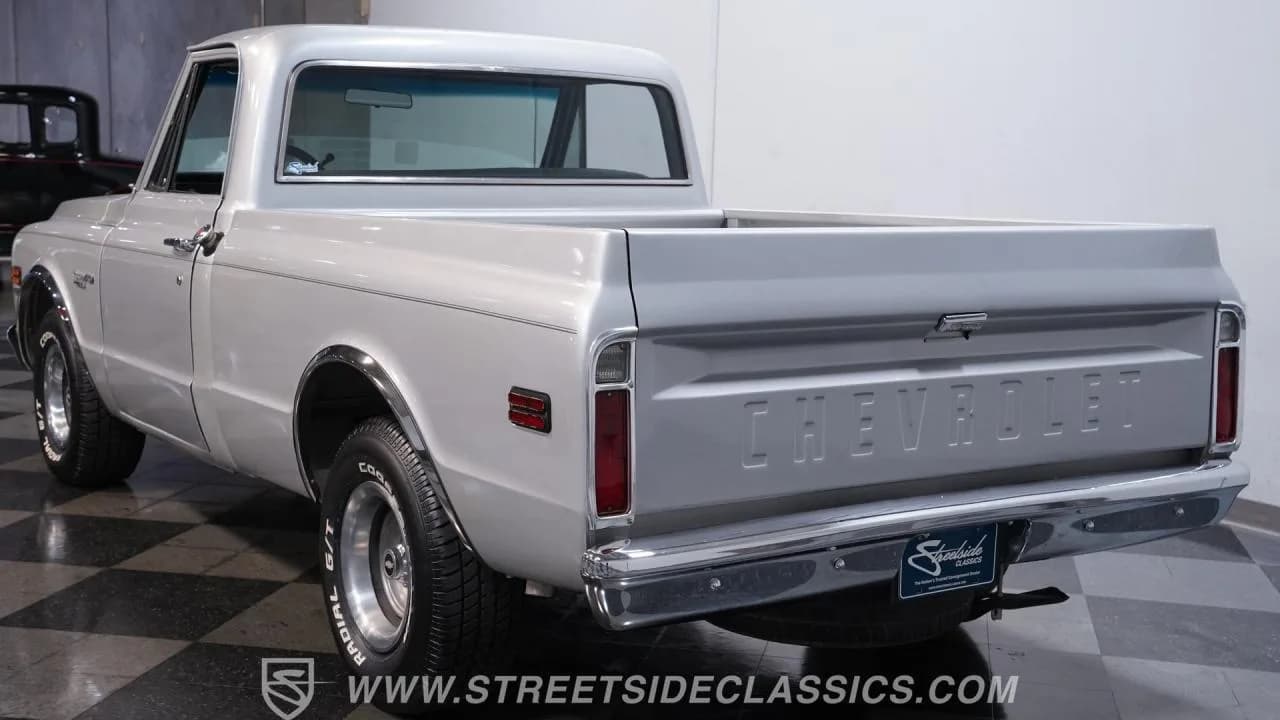 1972 Chevrolet C10 - Thumbnail 8