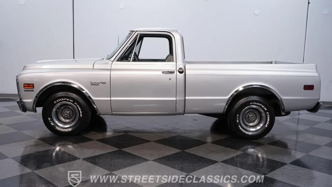 1972 Chevrolet C10 - Thumbnail 2