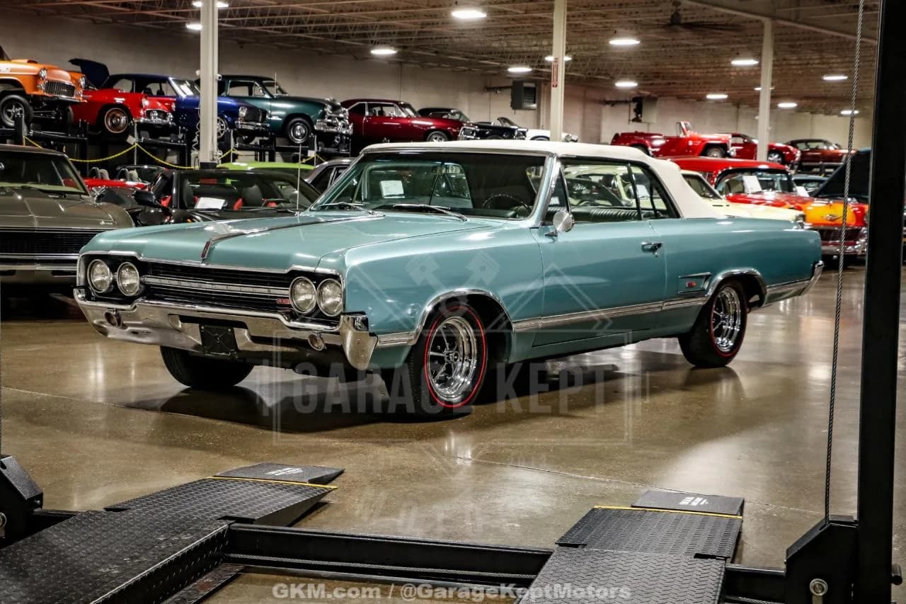 1965 Oldsmobile CUTLASS 442 - Thumbnail 4