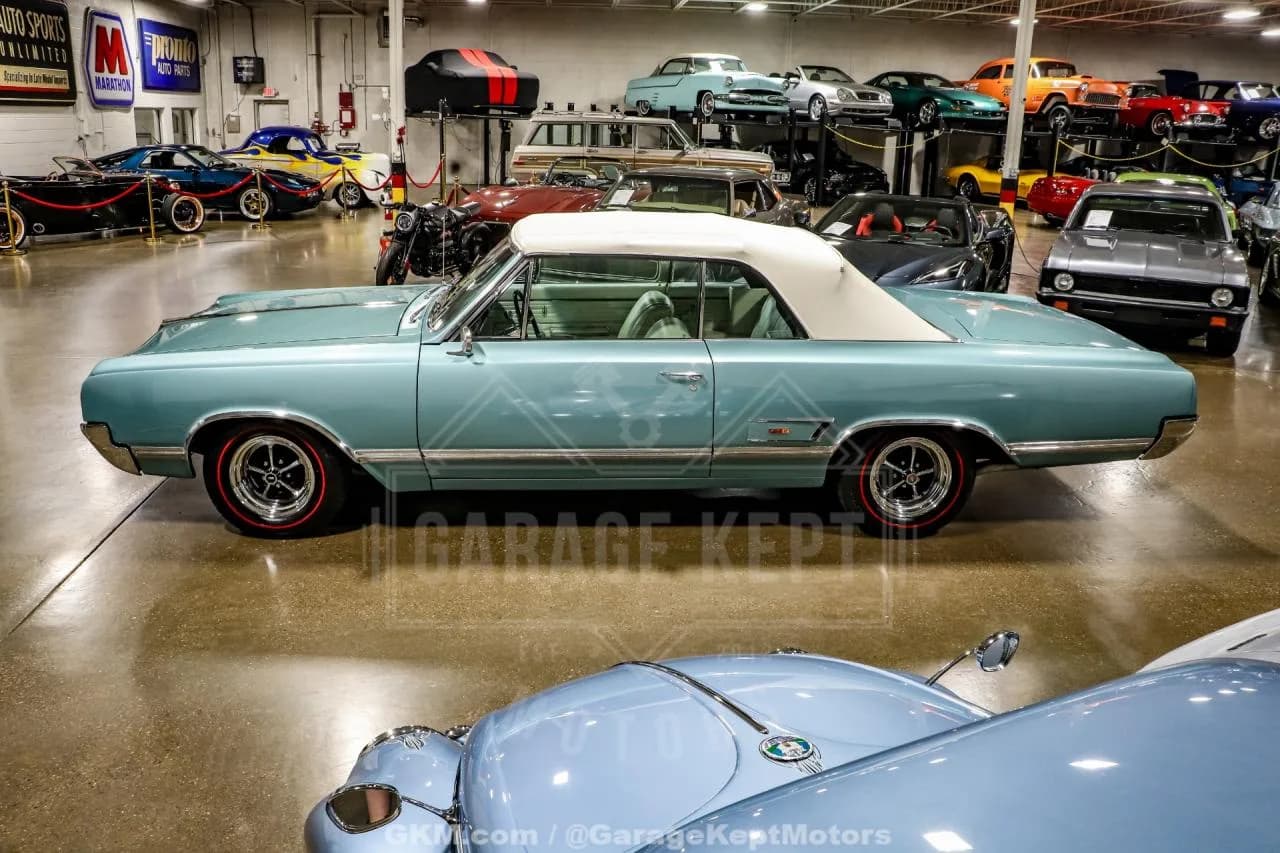 1965 Oldsmobile CUTLASS 442 - Thumbnail 5