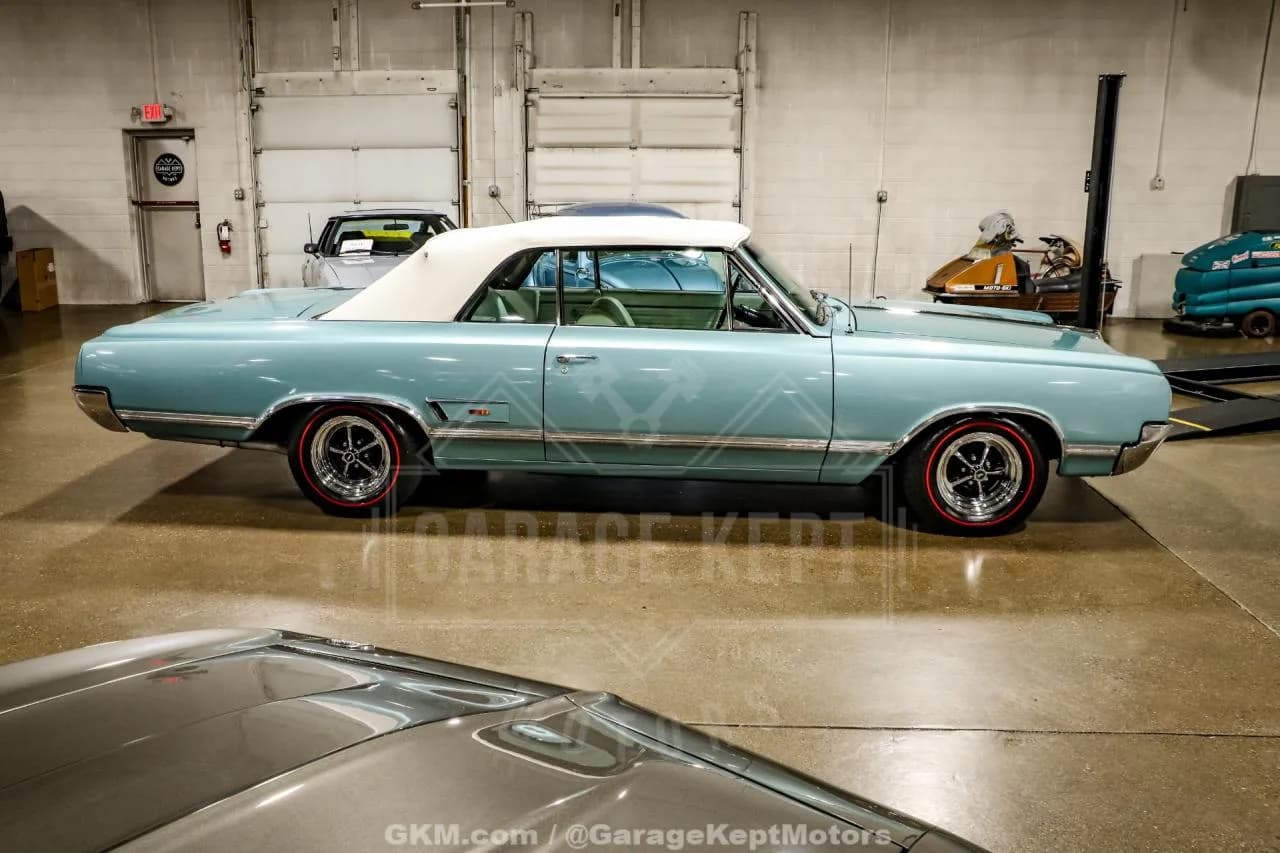 1965 Oldsmobile CUTLASS 442 - Thumbnail 8